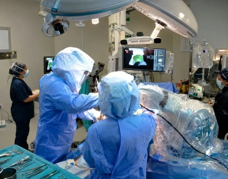 Robotik kalça protezi nedir?